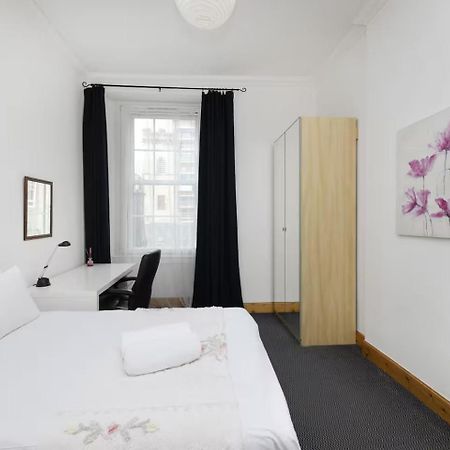 Joivy 3 Bed Flat In Old Town, Close To Grassmarket Edimburgo Exterior foto